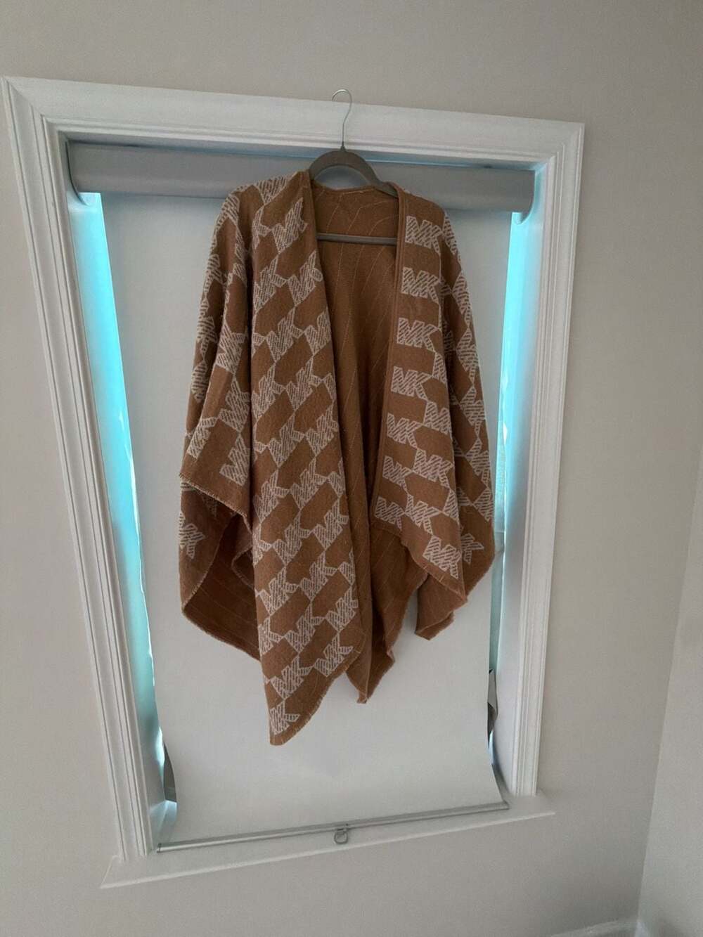 Michael Kors Logo Jacquard Reversible Poncho Cape Sweater Camel Brown